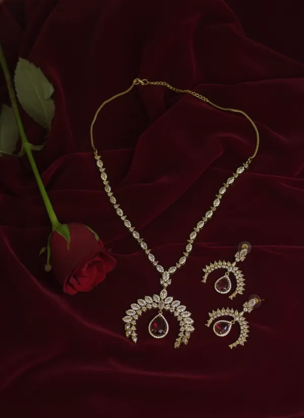 Pink_Brass_Necklace_Set_For_Women